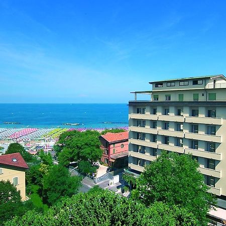 Hotel Acropolis Cattolica Luaran gambar